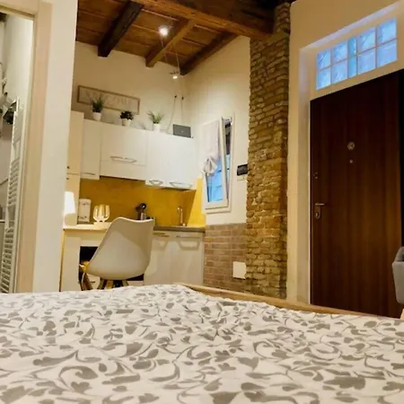 Nel Cuore Di アパート フェラーラ